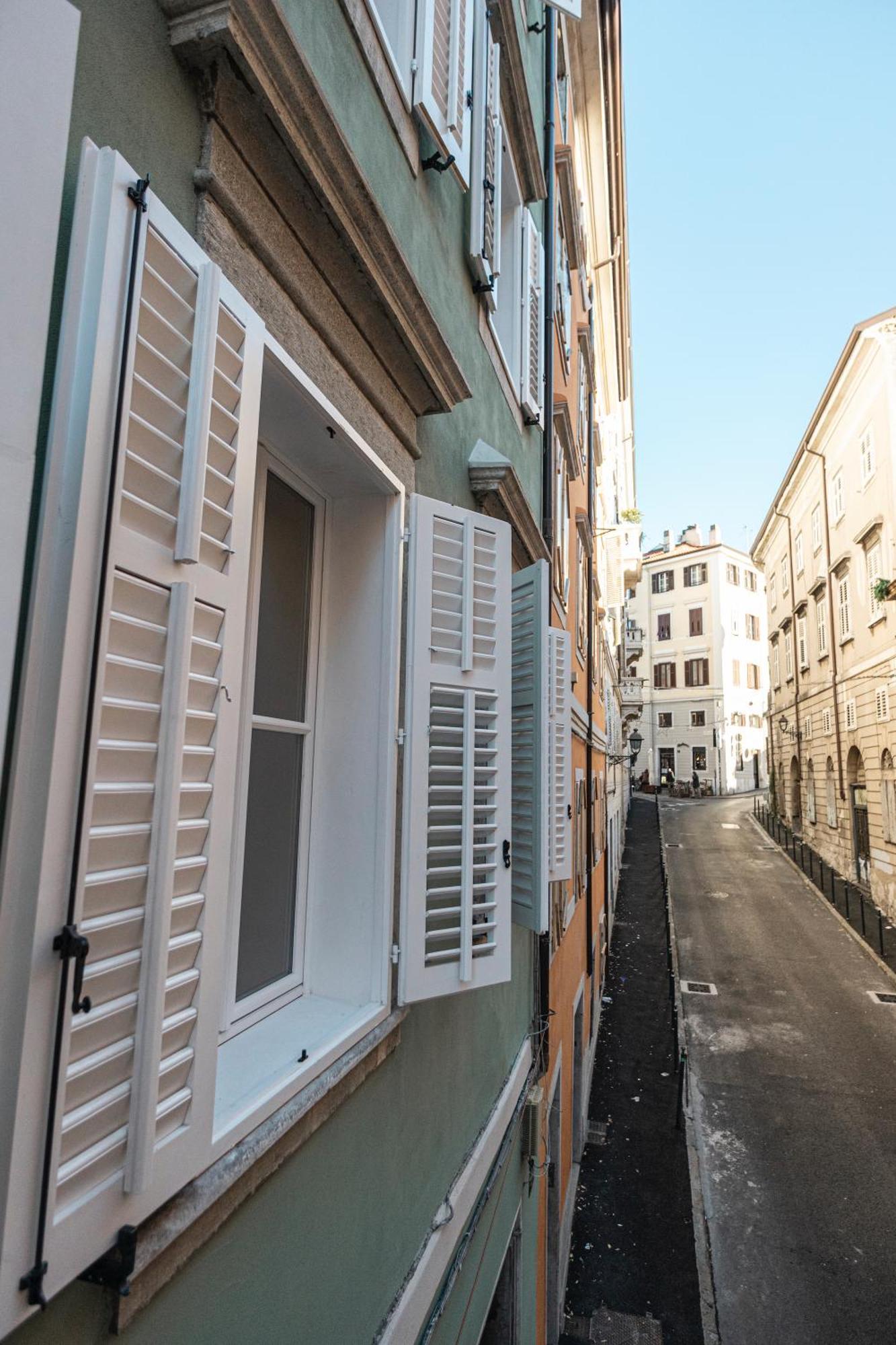 Le Finestre Boutique Apartments Trieste Dış mekan fotoğraf