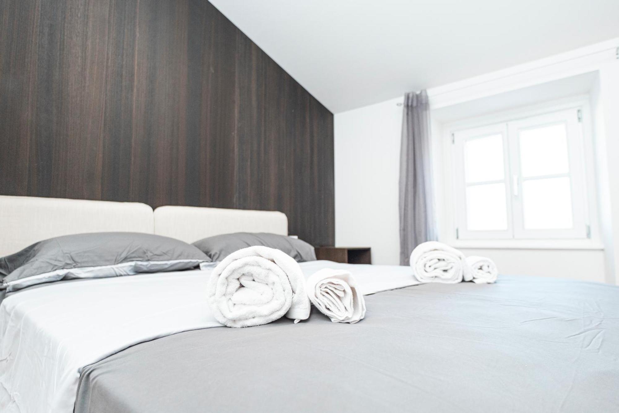 Le Finestre Boutique Apartments Trieste Dış mekan fotoğraf